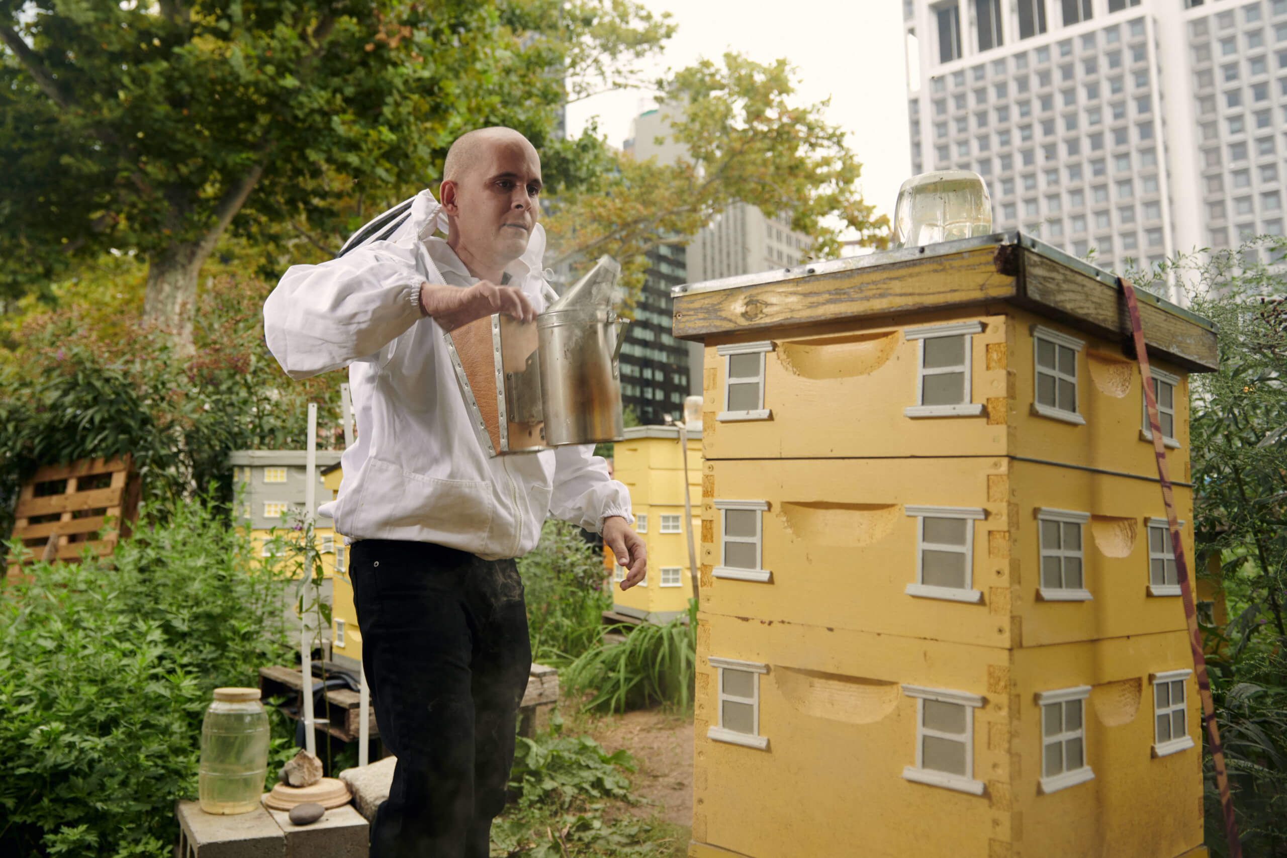 https://thebeeconservancy.org/wp-content/uploads/2020/09/beevillage-battery-sanctuary-guillermo-bee-conservancy-scaled.jpg